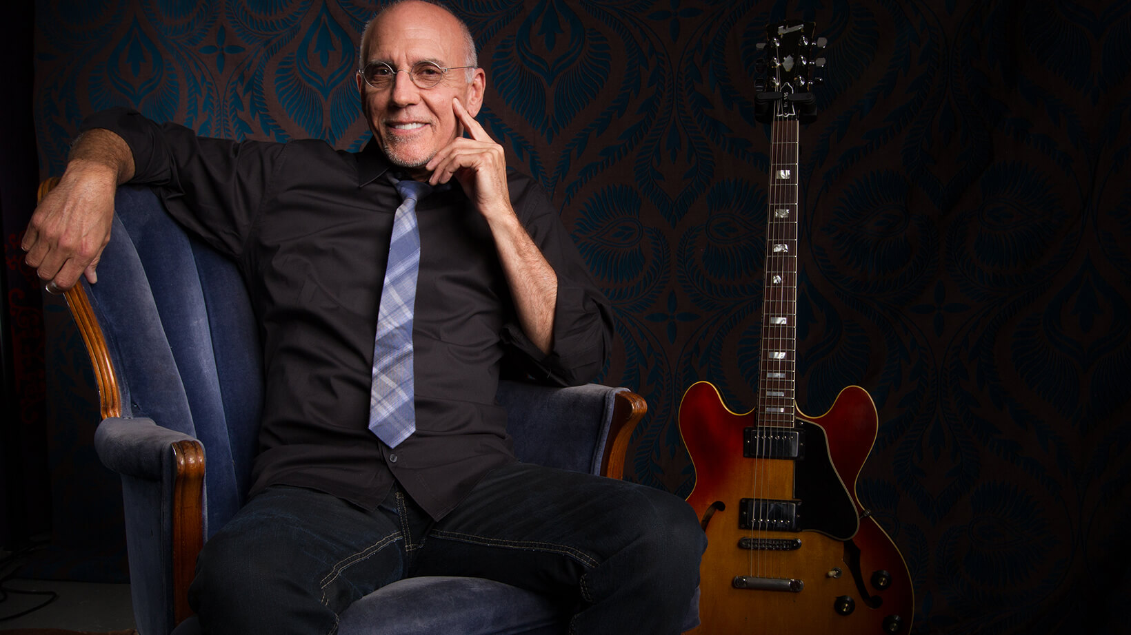 Larry Carlton