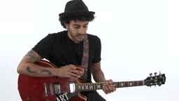 Gear & Tone Talk with Artur Menezes